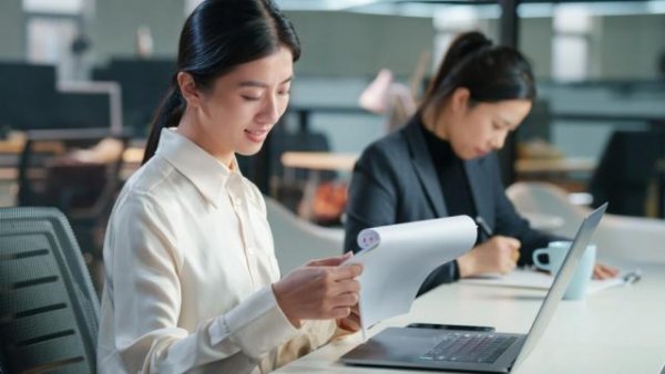 宝货配资 学历通胀的时代：大专开局，如何翻身