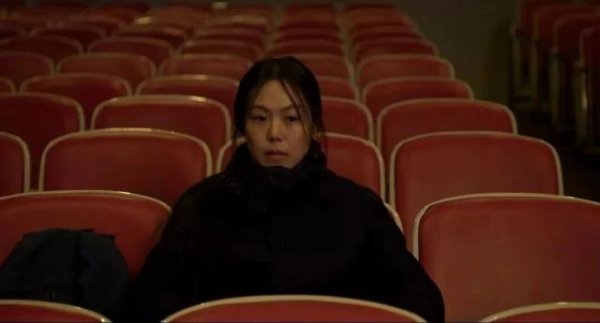 股粮网 精打细算的年轻人，还进电影院吗？