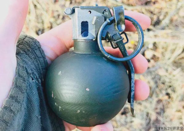 速配资 图说：美国M67手榴弹 特有四重保险设计 性能碾压俄罗斯同类弹药
